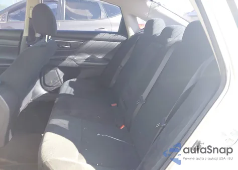 2015 Nissan Altima 2.5/2.5 S/2.5 Sl/2.5 Sv z USA, uszkodzony, nr VIN 1N4AL3AP0FC456182